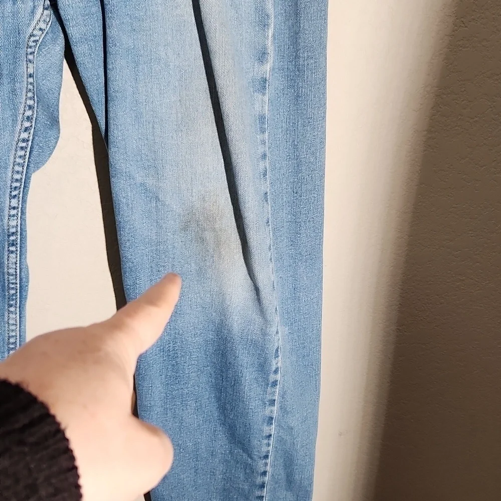 Levis Jean Mens 38 X 28 Actual Tag Shows 30 Spots Stretch Work see measuments